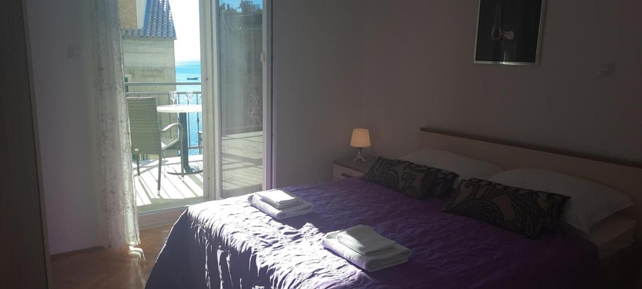 Apartments Villa Beba Комижа Экстерьер фото