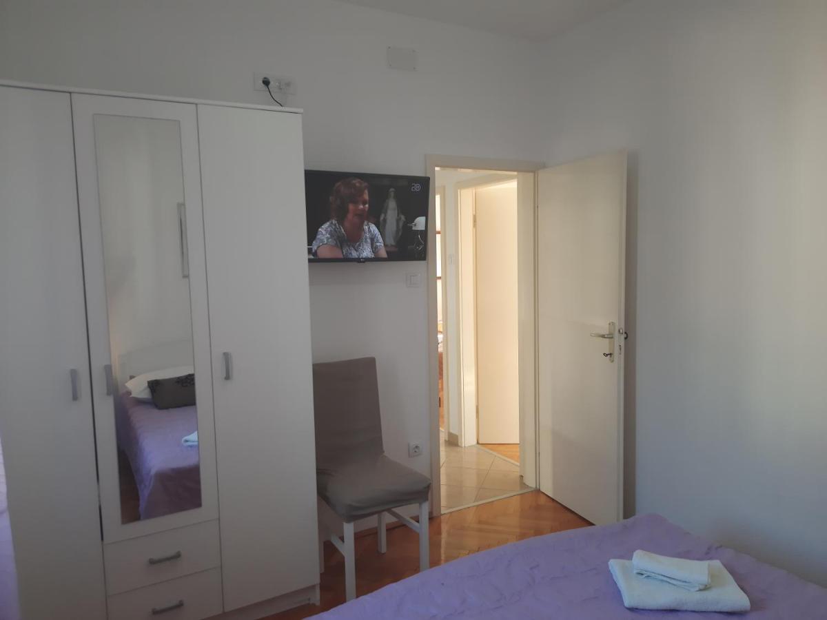 Apartments Villa Beba Комижа Экстерьер фото
